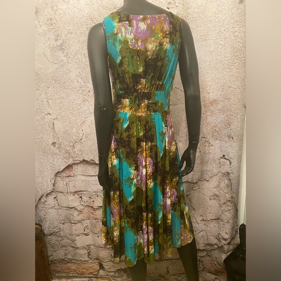 Maccine Multicoloured Stretch Pleated Dress - Picture 5 of 9